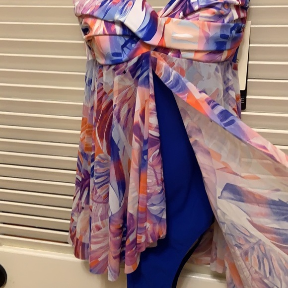 4. Profile by Gottex One Piece Swimsuit - Picture 3 of 13